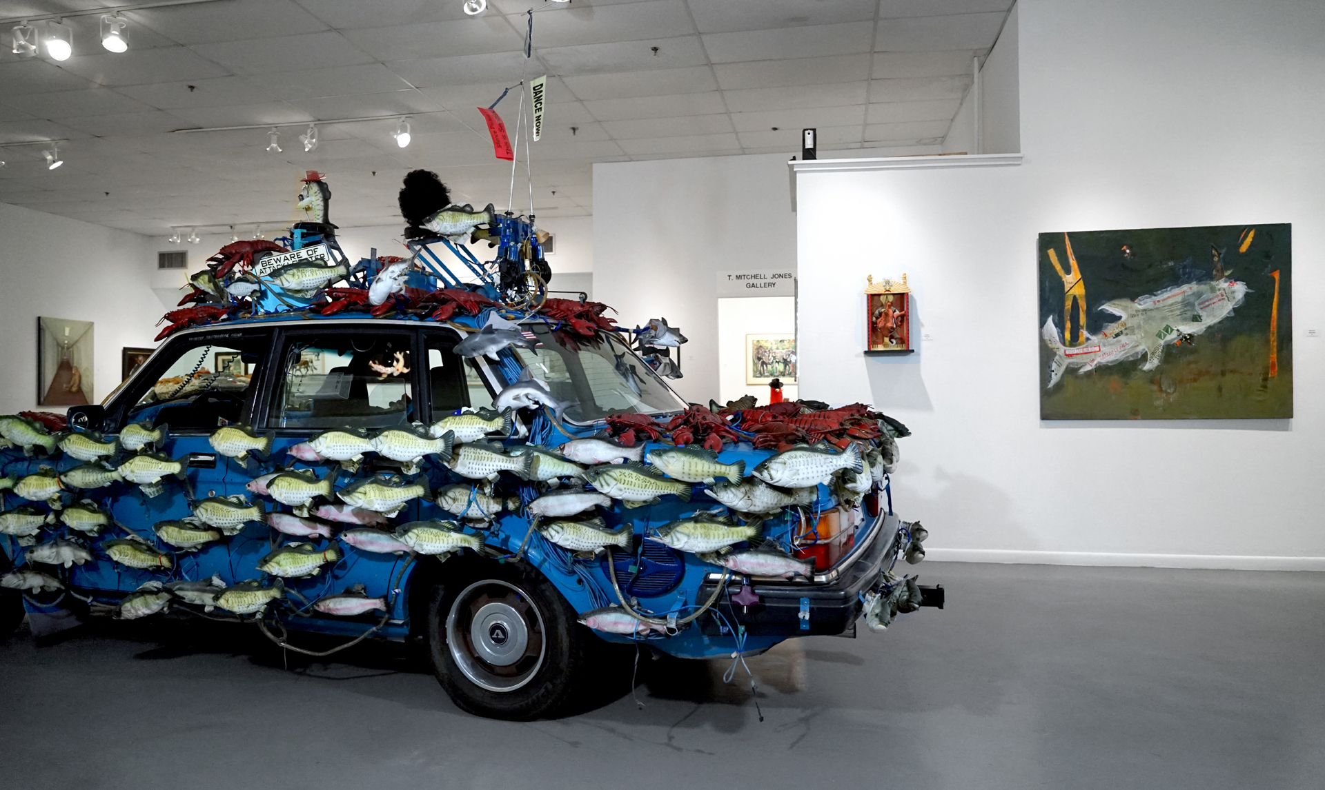 Инсталляция carina. Art car Museum Хьюстон. Арт объект автомобиль. ARTCAR Museum. Art car Museum.